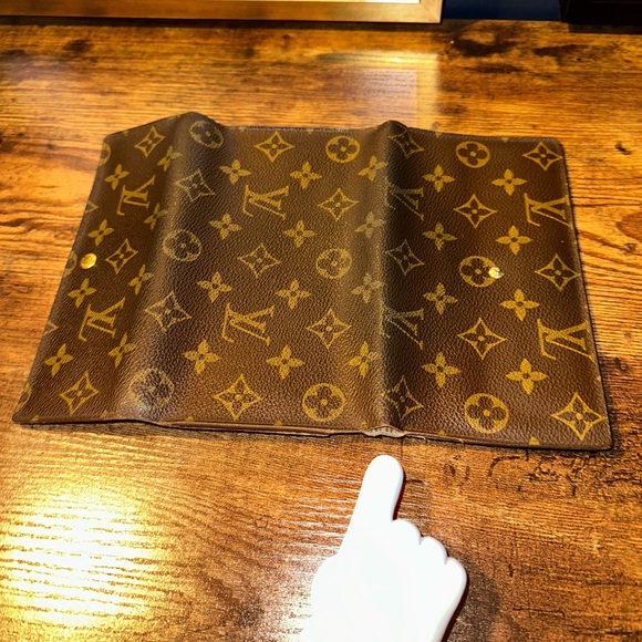 ✨ Louis Vuitton Monogram Long Wallet (Snap Closure) ✨ - Picture 4 of 12